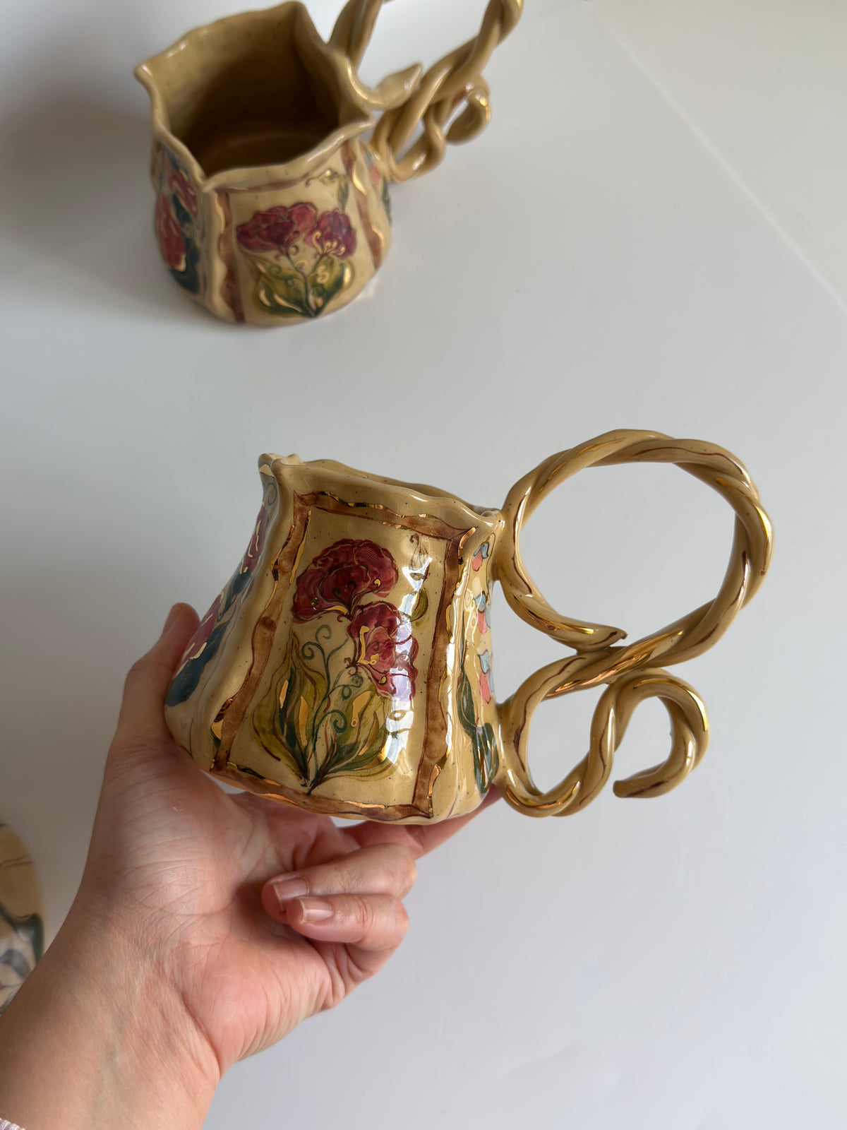 Framed Garden Floral Mug with Handle