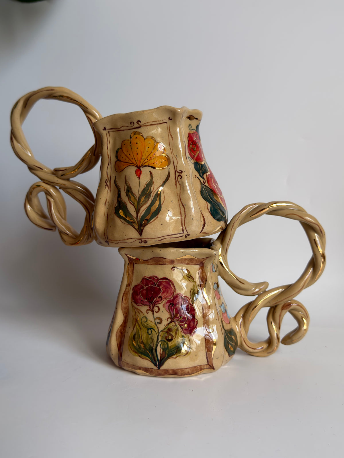 Framed Garden Floral Mug with Handle