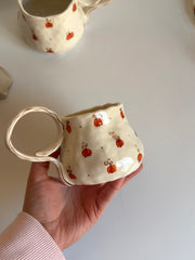 Cute Minimalist Pumpkin Halloween Mug