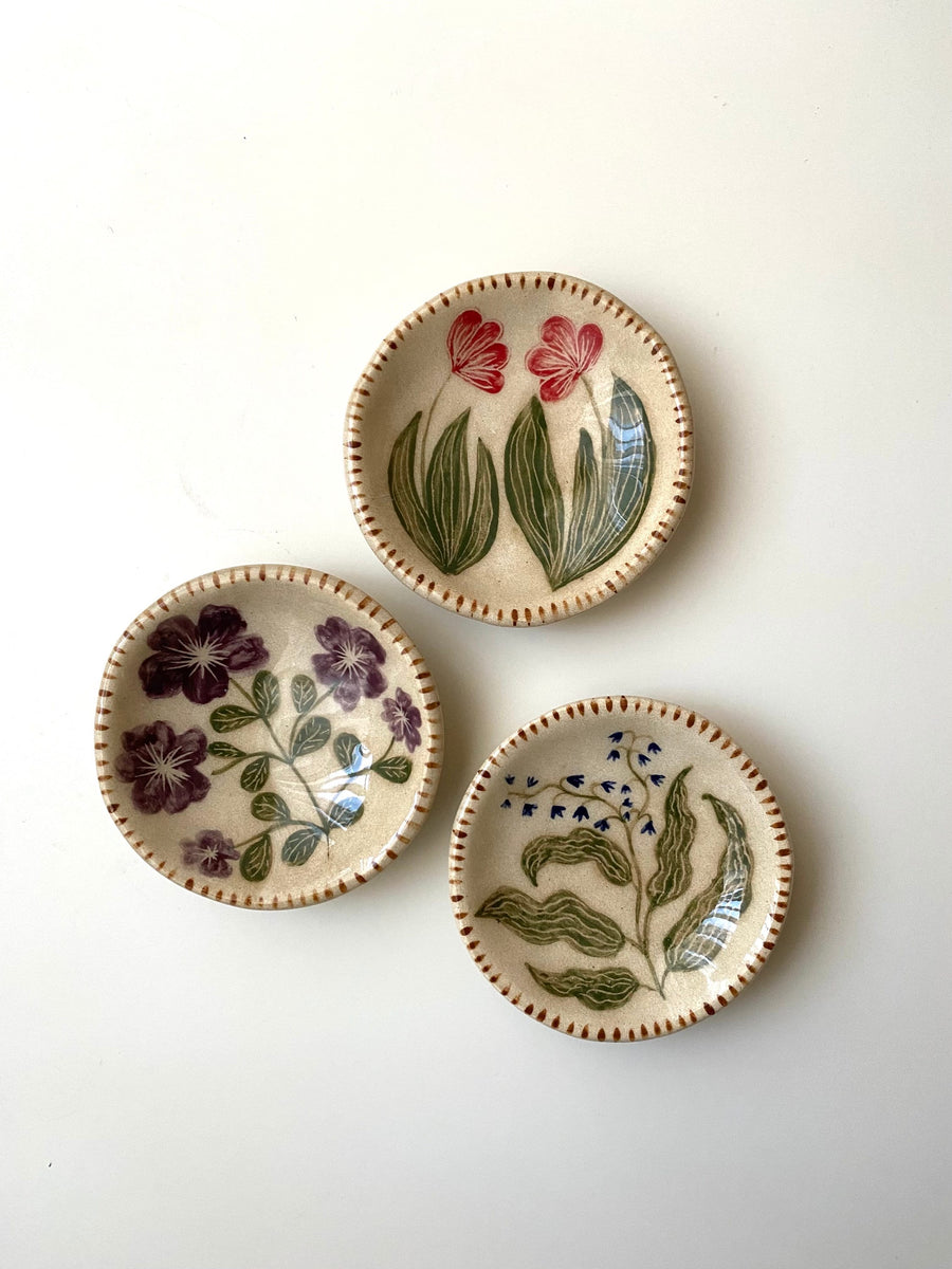 Wild Floral Dishes