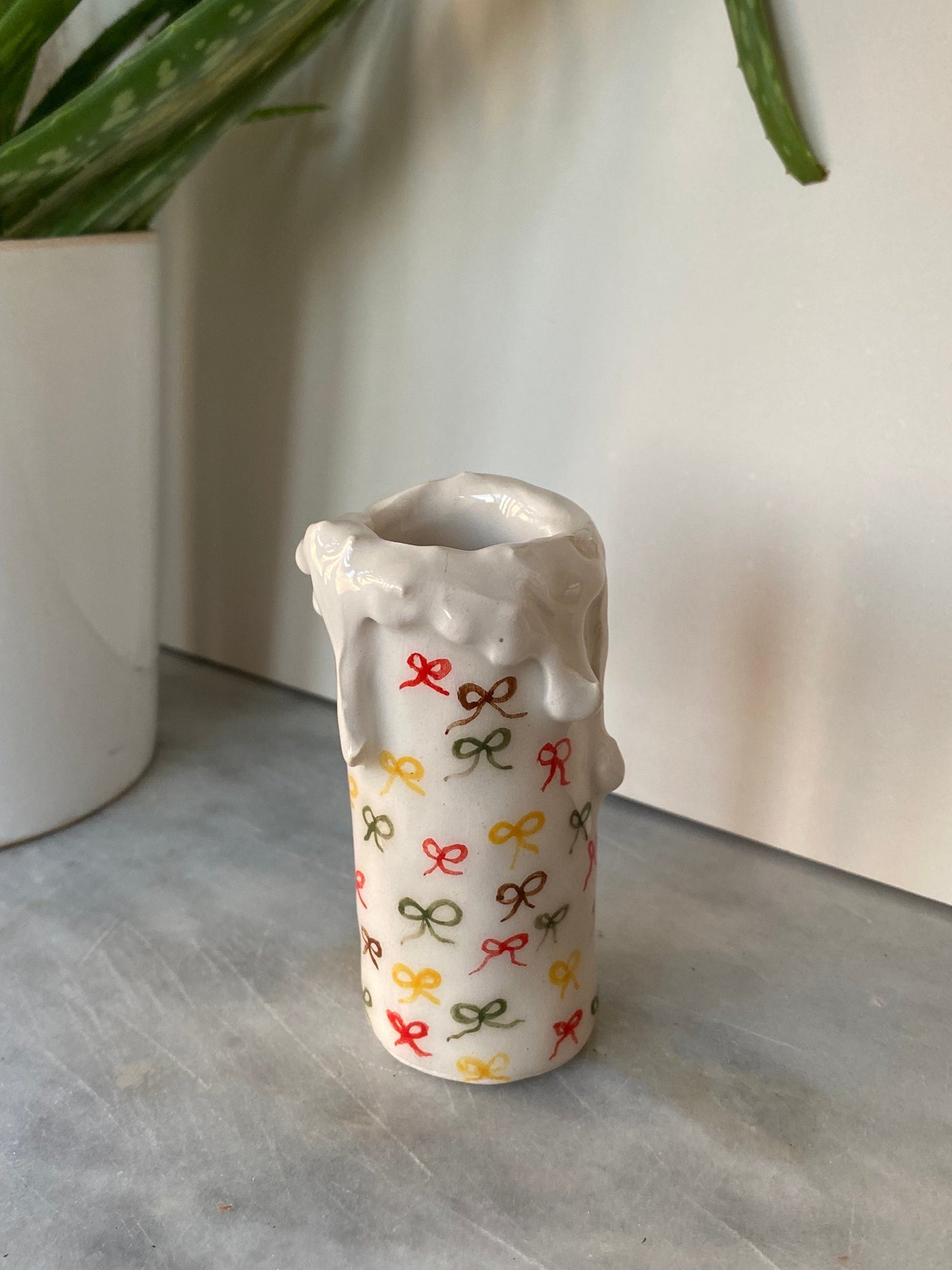 Christmas Ribbons Candle Holder