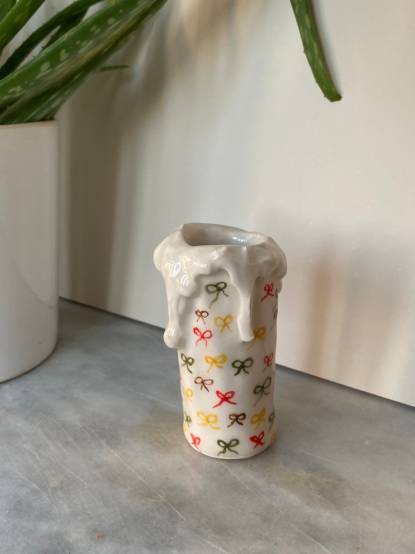 Christmas Ribbons Candle Holder