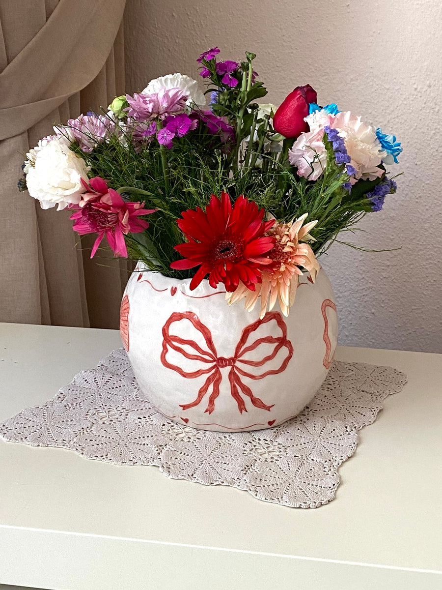 Red Ribbon Vase