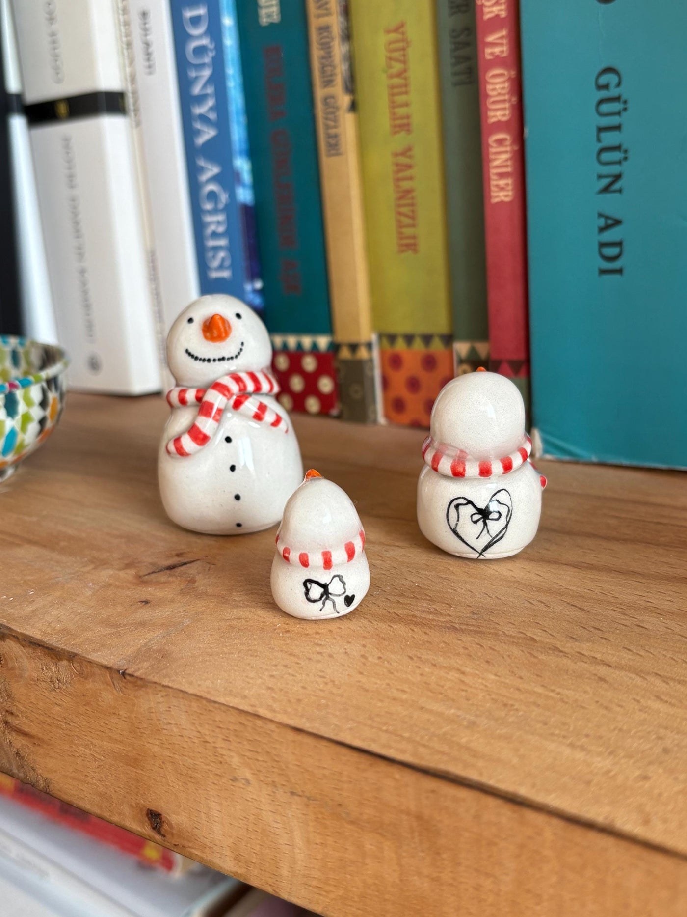 Tiny Ceramic Snowmen Decoration Object