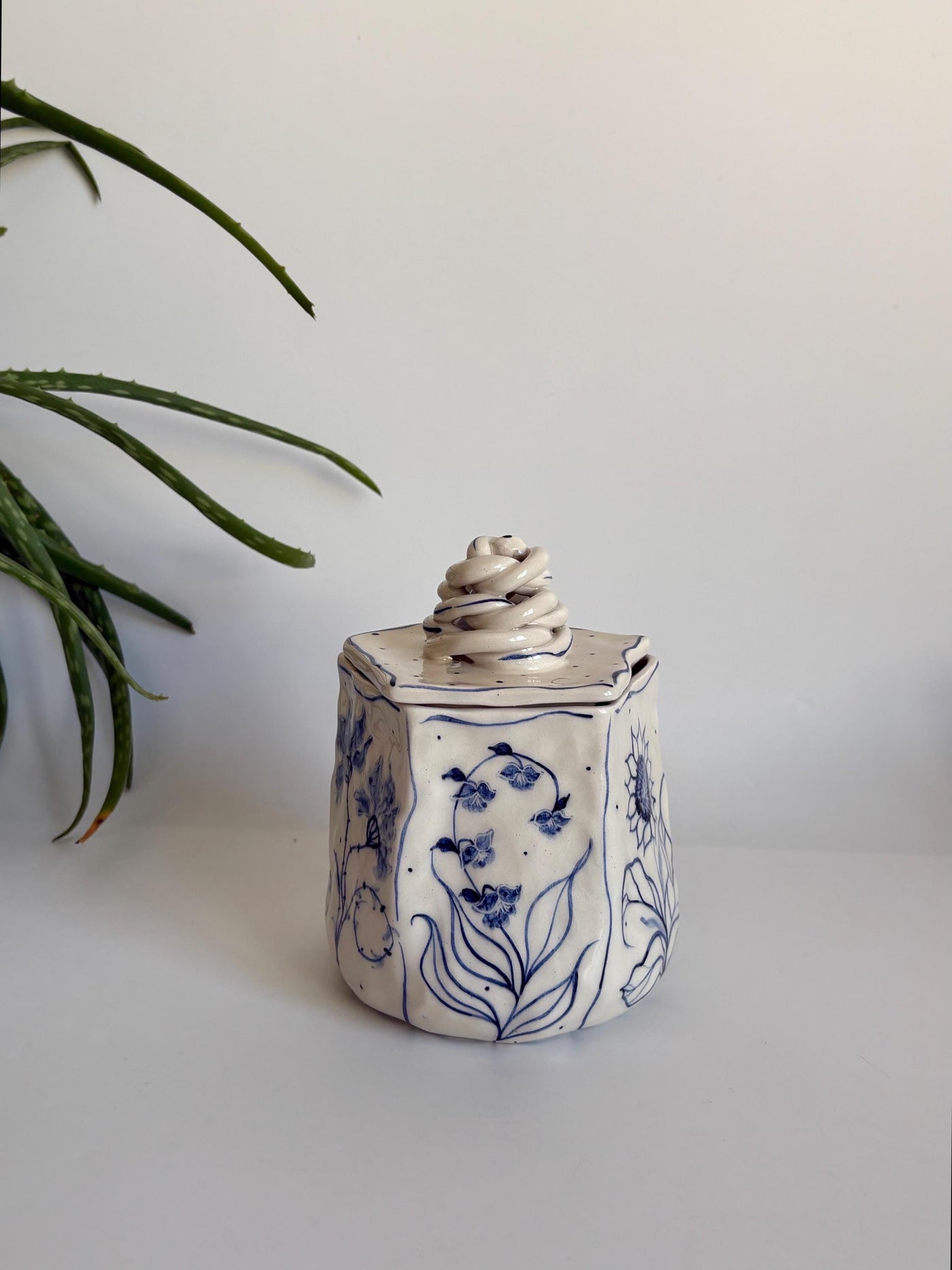 Blue Floral Creamer & Sugar Bowl Set