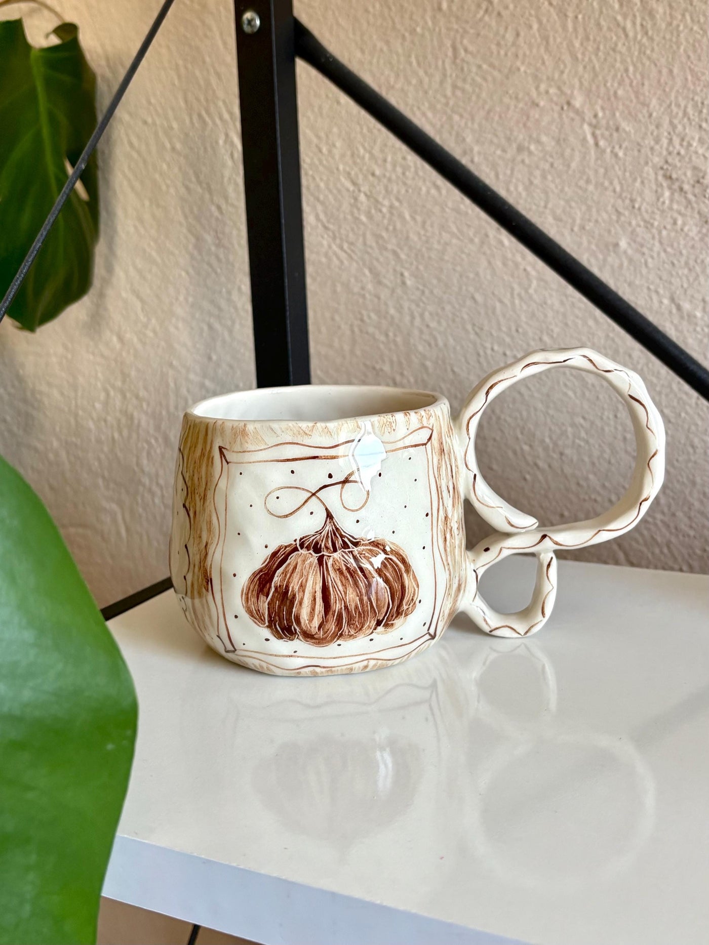 Brown Pumpkin in Framed Mug