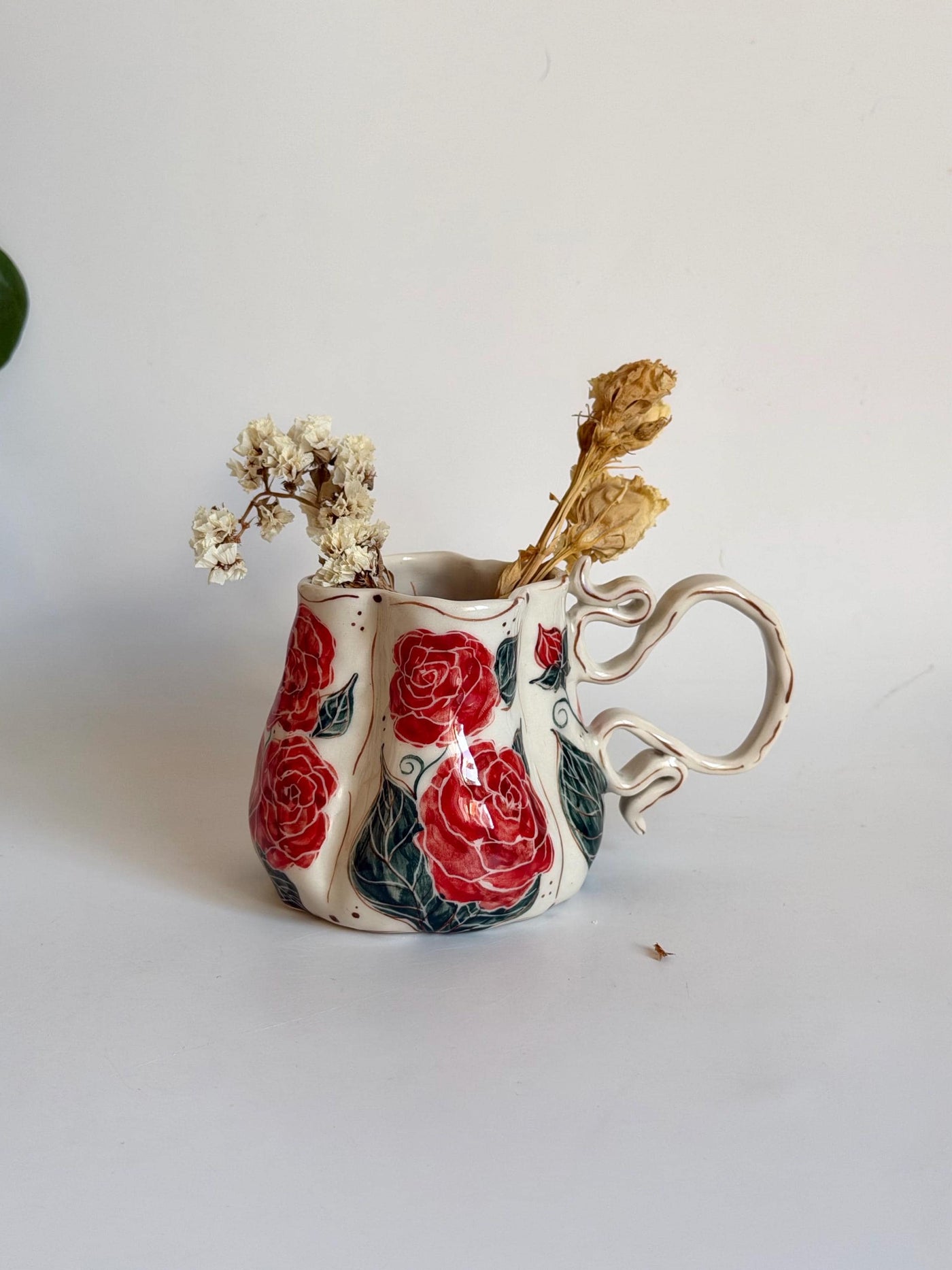 Red Roses Mug