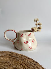 Cute Minimalist Red Bows Mug