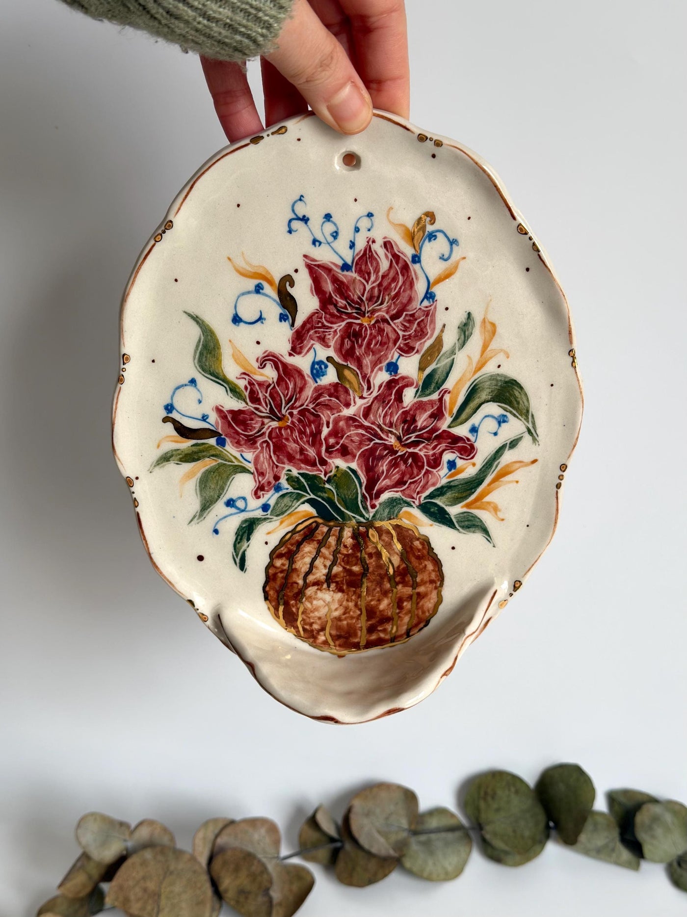 Gold Detail Floral Wall Shelf