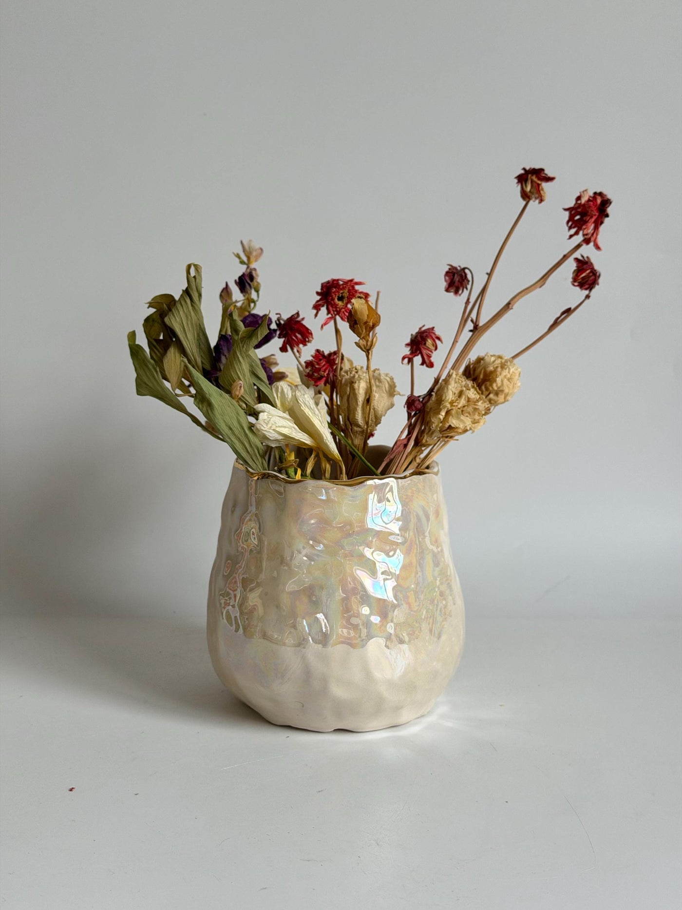 Pearl Effect and 24K Gold Basic Mini Vase