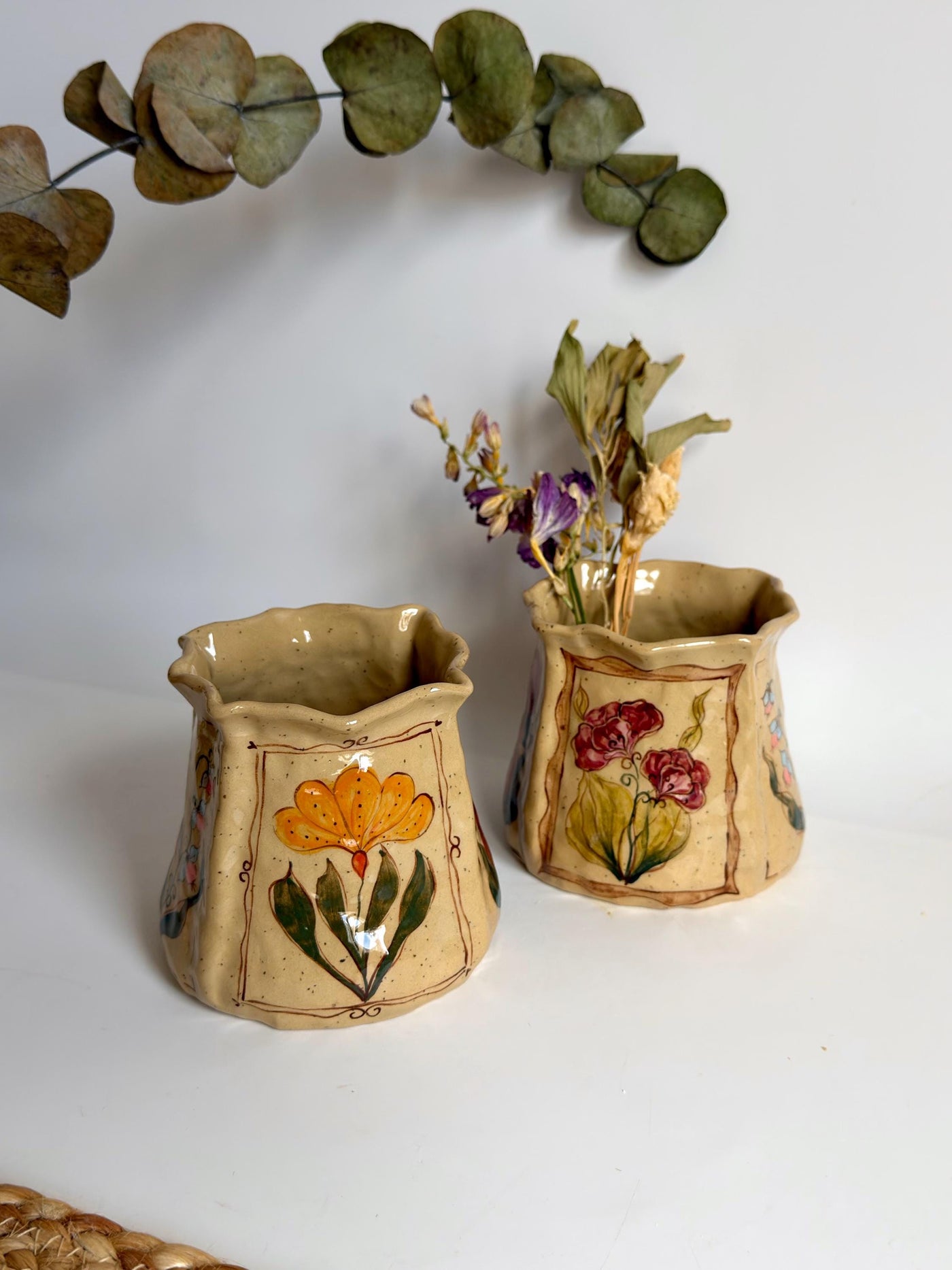 Rustic Tulip , Roses Floral Cup