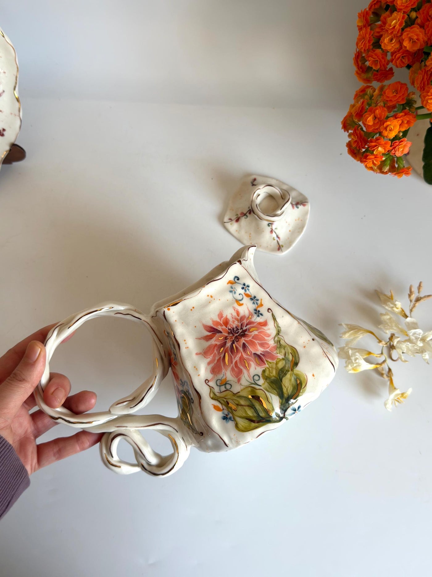 Dahlia Flowers Teapot