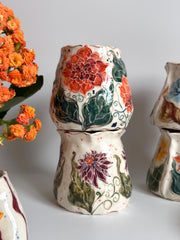 Tumbler with Cremon Flowers