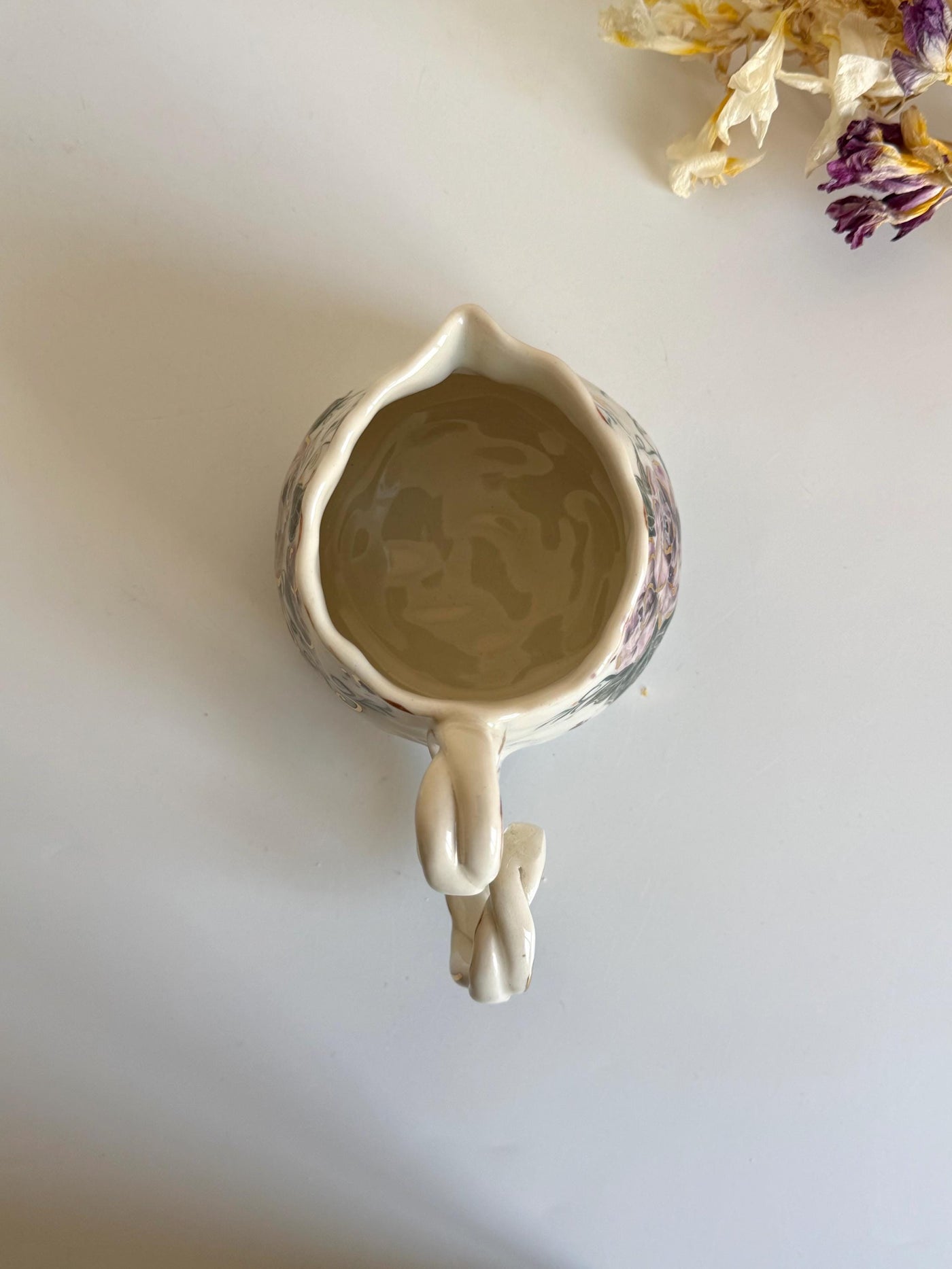 Creamer with Lilac Roses and Gold Details Mug