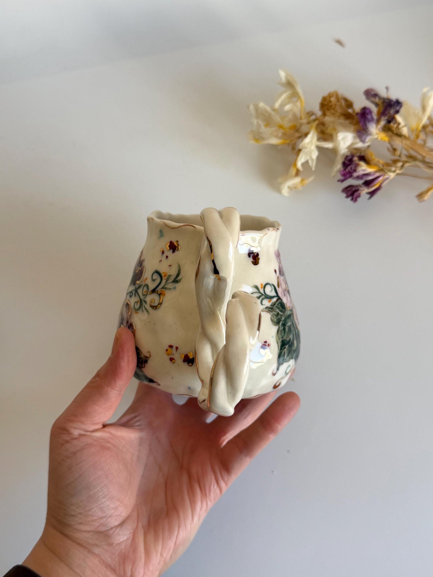 Creamer with Lilac Roses and Gold Details Mug