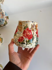 Red Roses and Gold Details Butterfly Mug