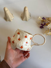 Cute Minimalist Pumpkin Halloween Mug