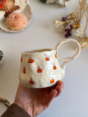 Cute Minimalist Pumpkin Halloween Mug