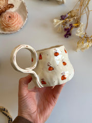 Cute Minimalist Pumpkin Halloween Mug
