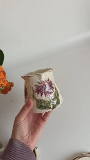Tumbler with Cremon Flowers
