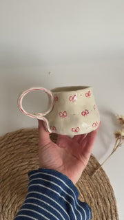 Cute Minimalist Red Bows Mug