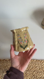 Rustic Tulip , Roses Floral Cup